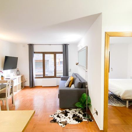 Apartamento Encamp Centro - A Pie De Todo - Ideal Parejas Ngoại thất bức ảnh