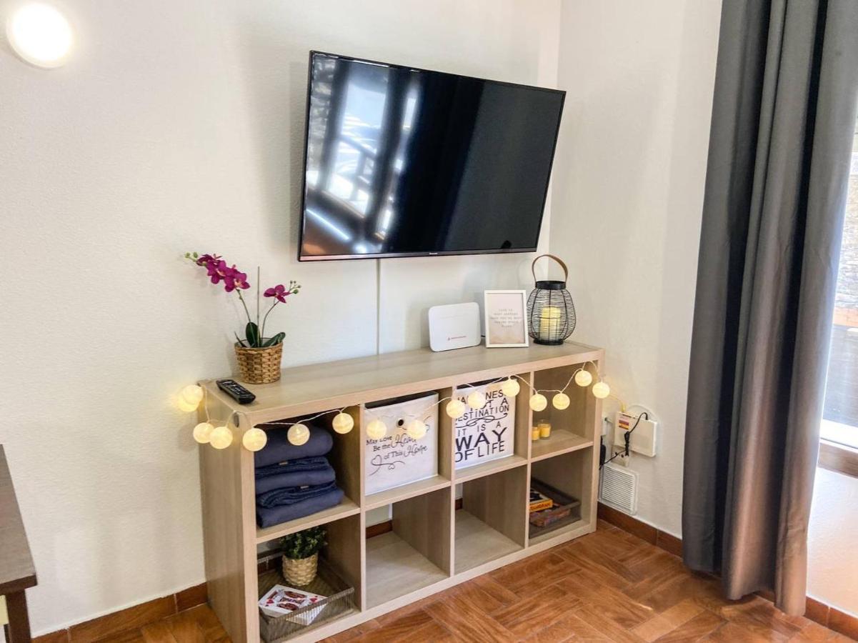 Apartamento Encamp Centro - A Pie De Todo - Ideal Parejas Ngoại thất bức ảnh
