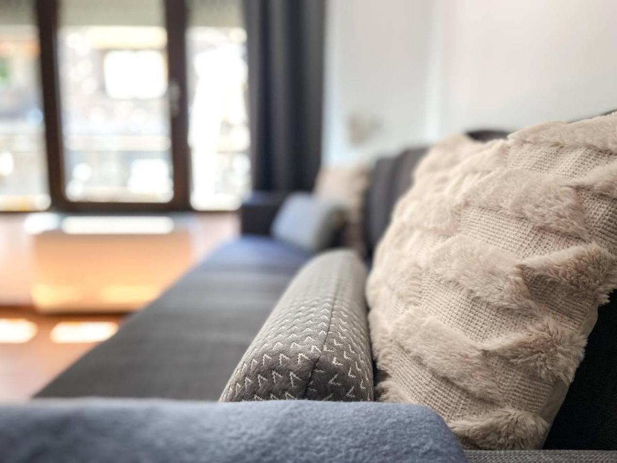 Apartamento Encamp Centro - A Pie De Todo - Ideal Parejas Ngoại thất bức ảnh