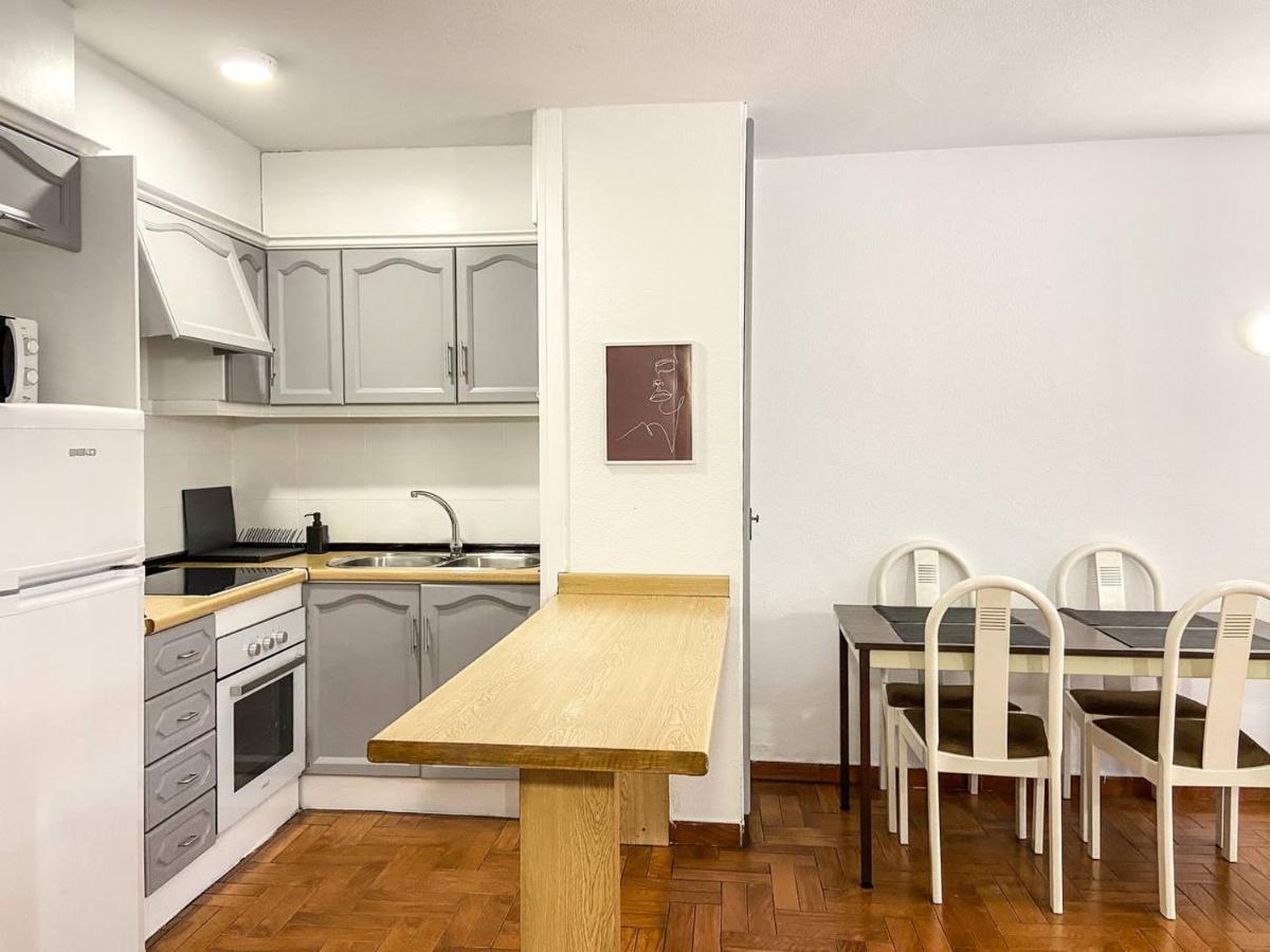 Apartamento Encamp Centro - A Pie De Todo - Ideal Parejas Ngoại thất bức ảnh