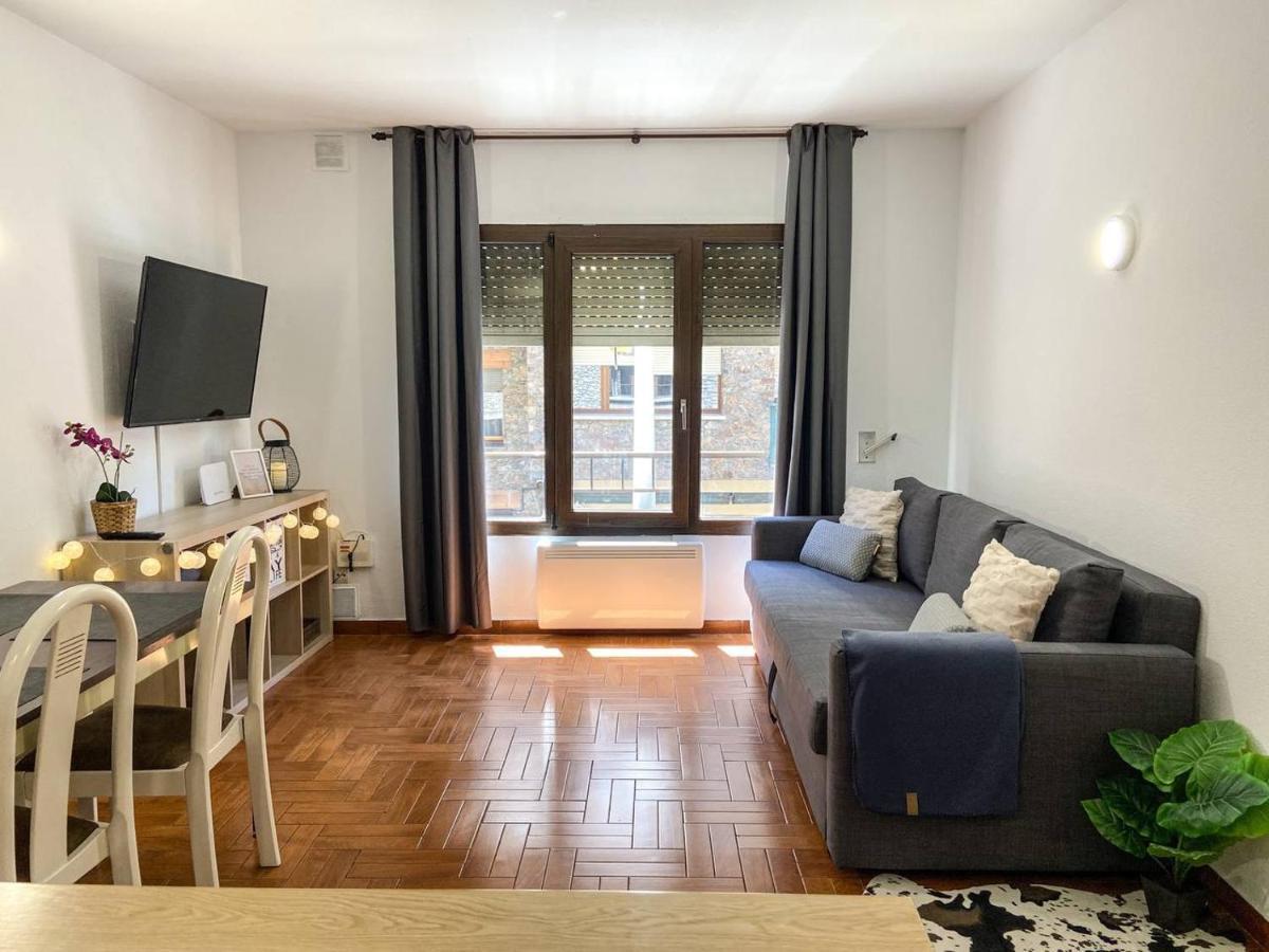 Apartamento Encamp Centro - A Pie De Todo - Ideal Parejas Ngoại thất bức ảnh