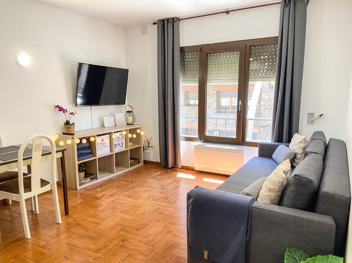 Apartamento Encamp Centro - A Pie De Todo - Ideal Parejas Ngoại thất bức ảnh