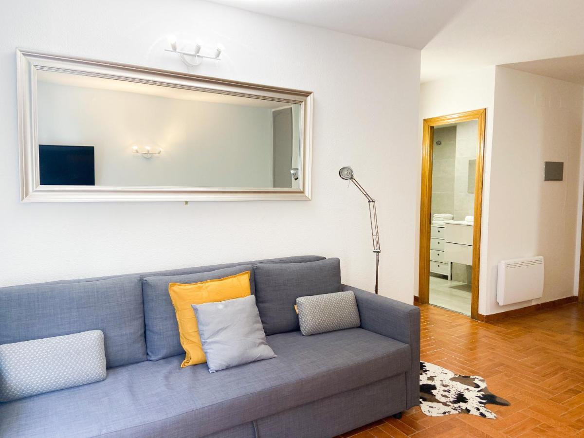 Apartamento Encamp Centro - A Pie De Todo - Ideal Parejas Ngoại thất bức ảnh