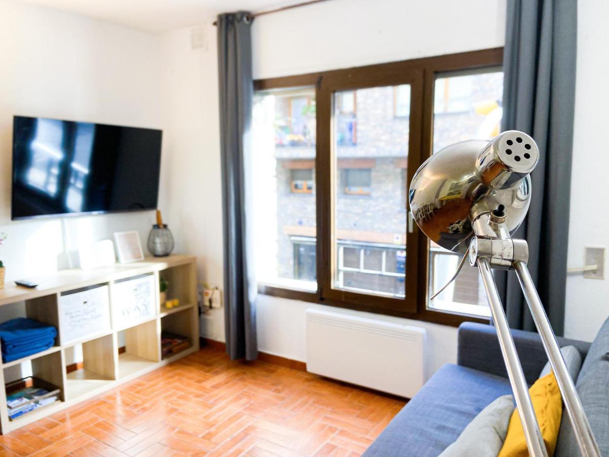 Apartamento Encamp Centro - A Pie De Todo - Ideal Parejas Ngoại thất bức ảnh
